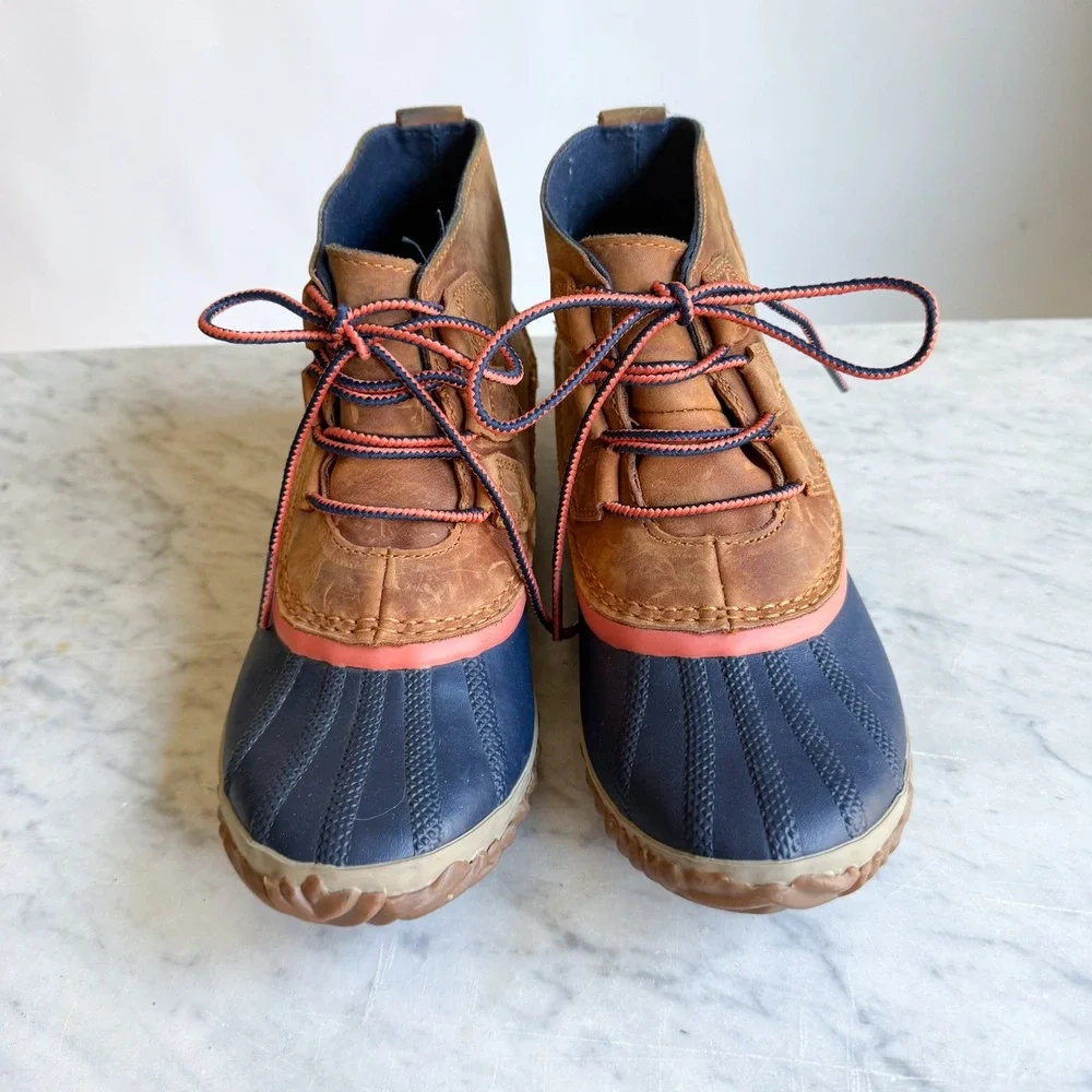 Sorel Out N About Waterproof Duck Boots Tan Navy Coral‎ Leather Ankle Boots 6.5